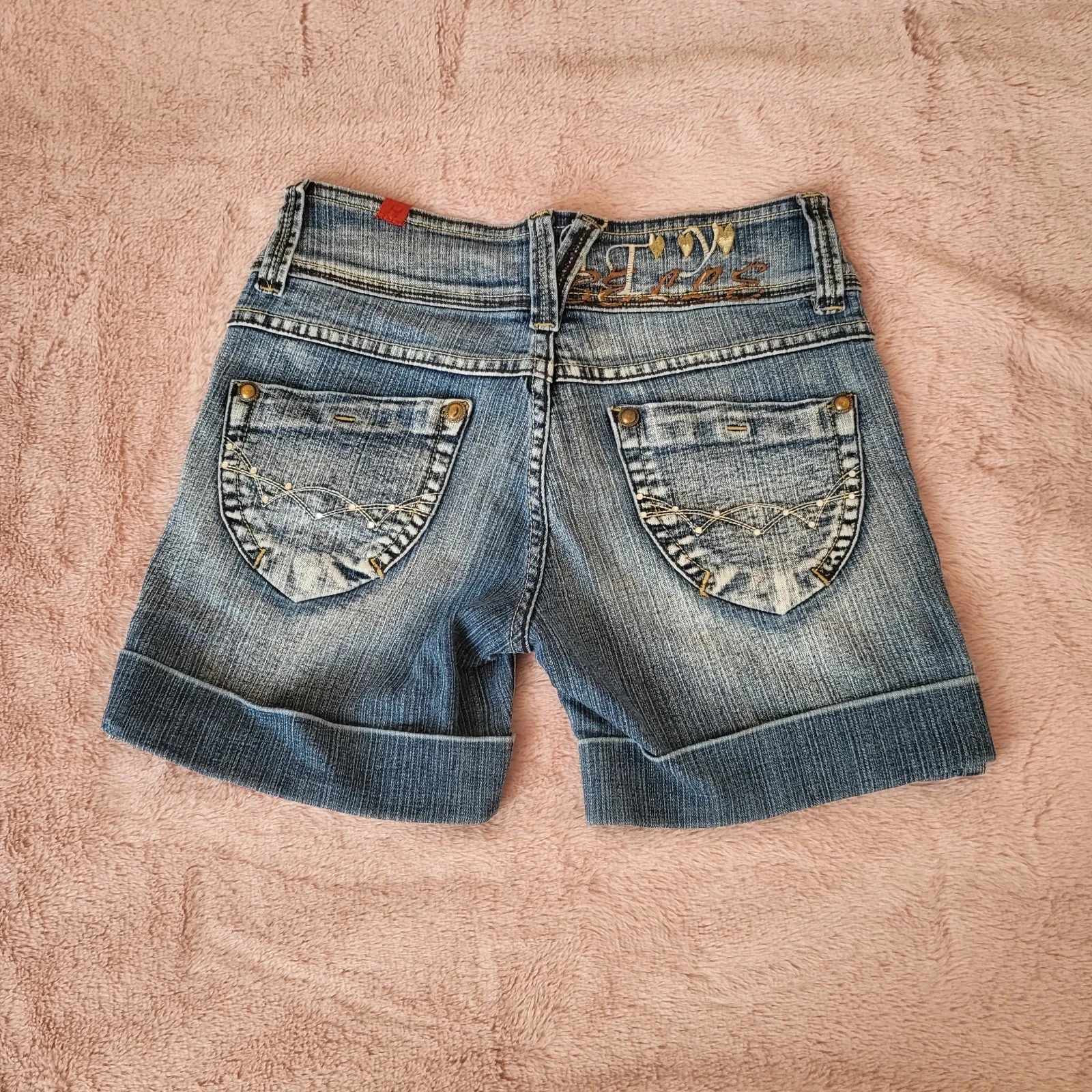 Low-waisted shorts – photo 2